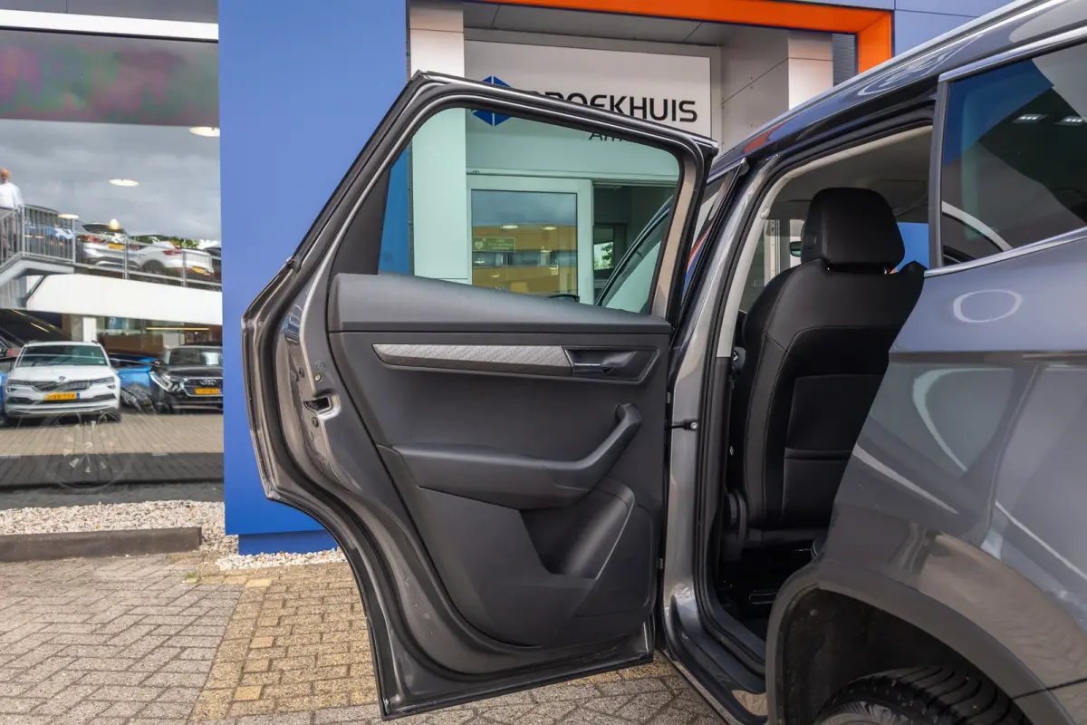 1.5 TSI ACT Business Edition Plus | Leder | Camera | Cruise control adaptief | Stoel+stuur verwarming | Keyless entry/start | Apple Carplay/Android Auto | Digitaal dashboard | | Achteruitrij