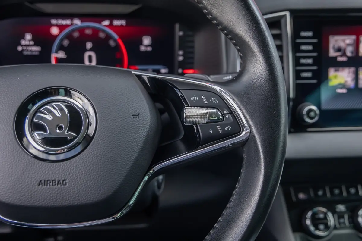 1.5 TSI ACT Business Edition Plus | Leder | Camera | Cruise control adaptief | Stoel+stuur verwarming | Keyless entry/start | Apple Carplay/Android Auto | Digitaal dashboard | | Achteruitrij