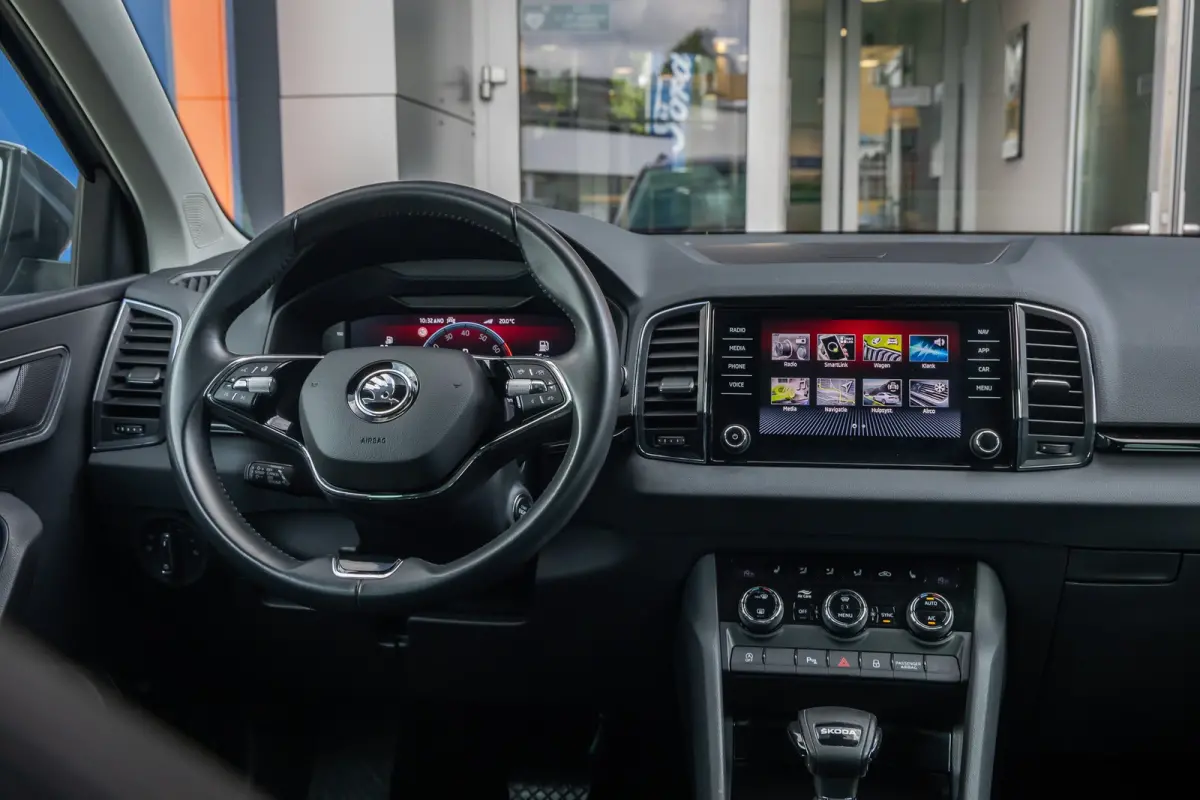 1.5 TSI ACT Business Edition Plus | Leder | Camera | Cruise control adaptief | Stoel+stuur verwarming | Keyless entry/start | Apple Carplay/Android Auto | Digitaal dashboard | | Achteruitrij