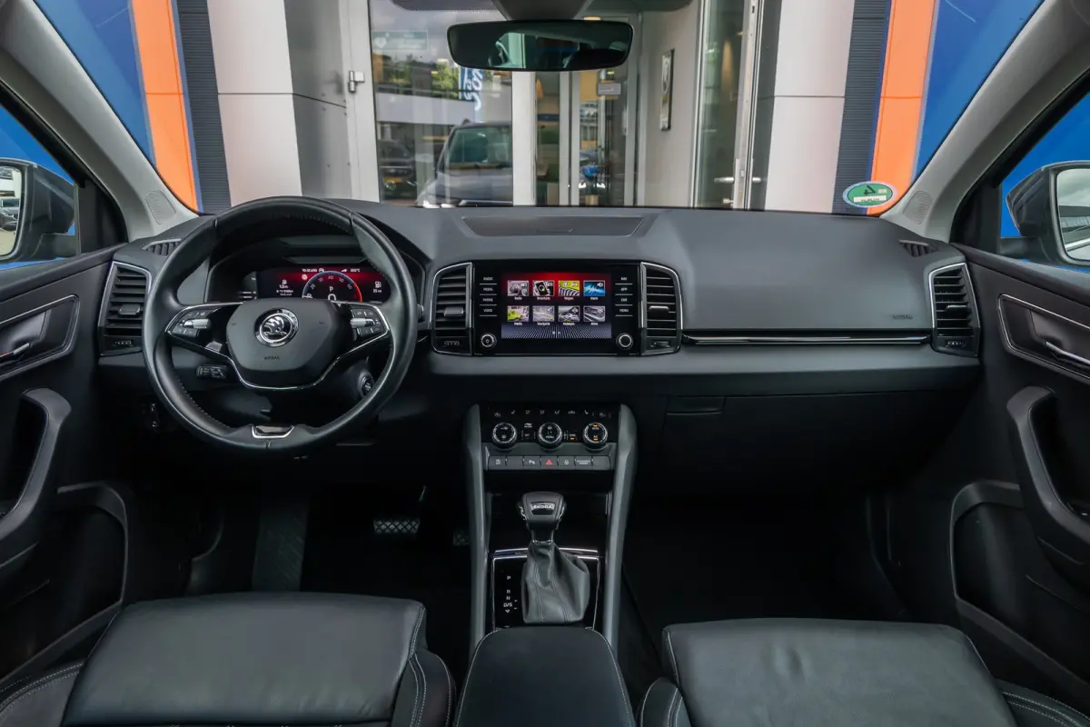 1.5 TSI ACT Business Edition Plus | Leder | Camera | Cruise control adaptief | Stoel+stuur verwarming | Keyless entry/start | Apple Carplay/Android Auto | Digitaal dashboard | | Achteruitrij