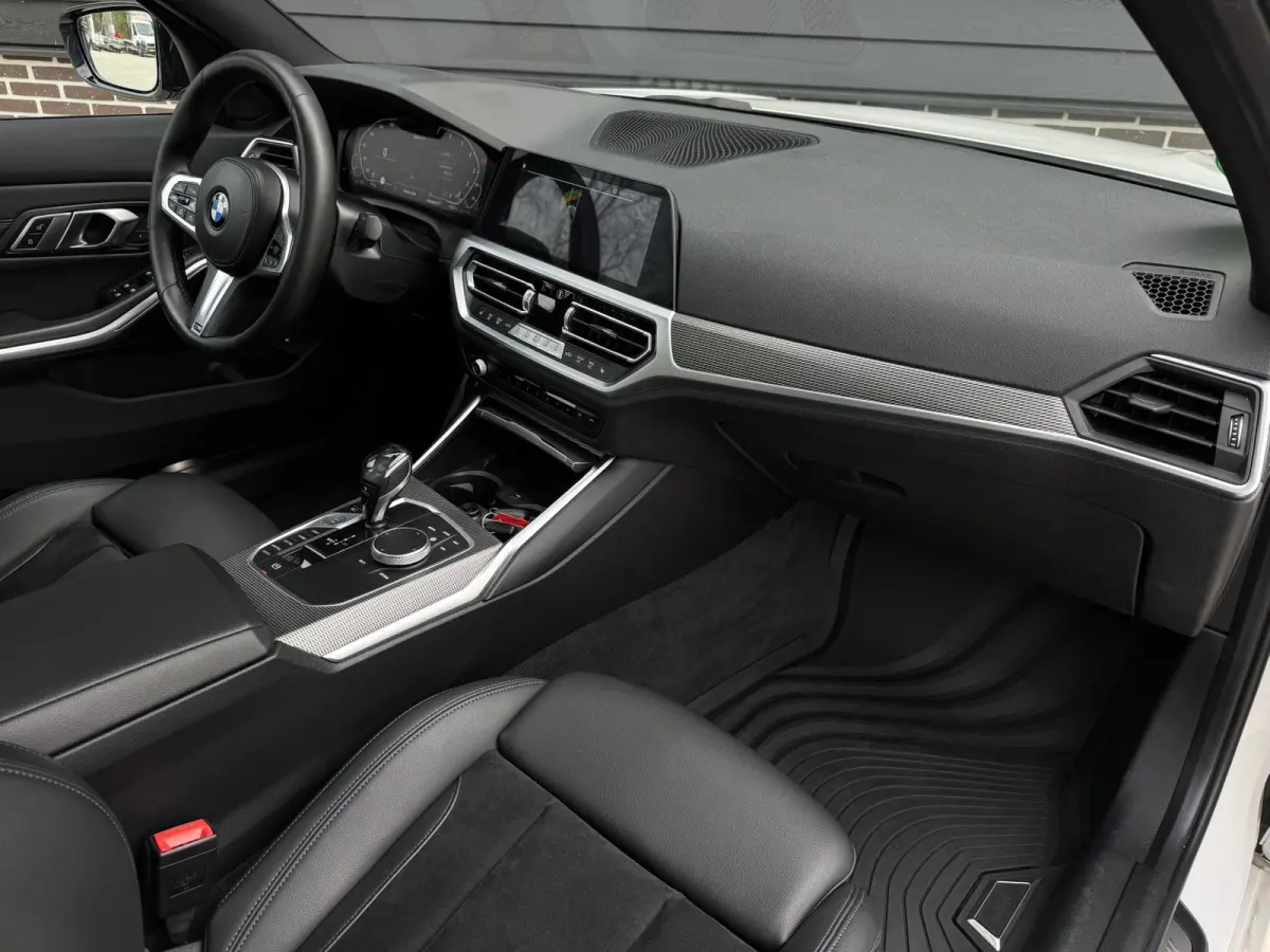 330e M Sport 292 pk LASER, PANO, Memory, ACC, HUD