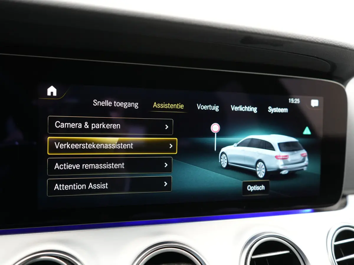 300e Avantgarde PHEV 320pk Dealer O.H | Widescreen | Sfeerverlichting | Lederen Sportstoelen Verwarmd | Apple Carplay | Camera | Cruise Control |  Navigatie | DAB |  Plug In Hybrid