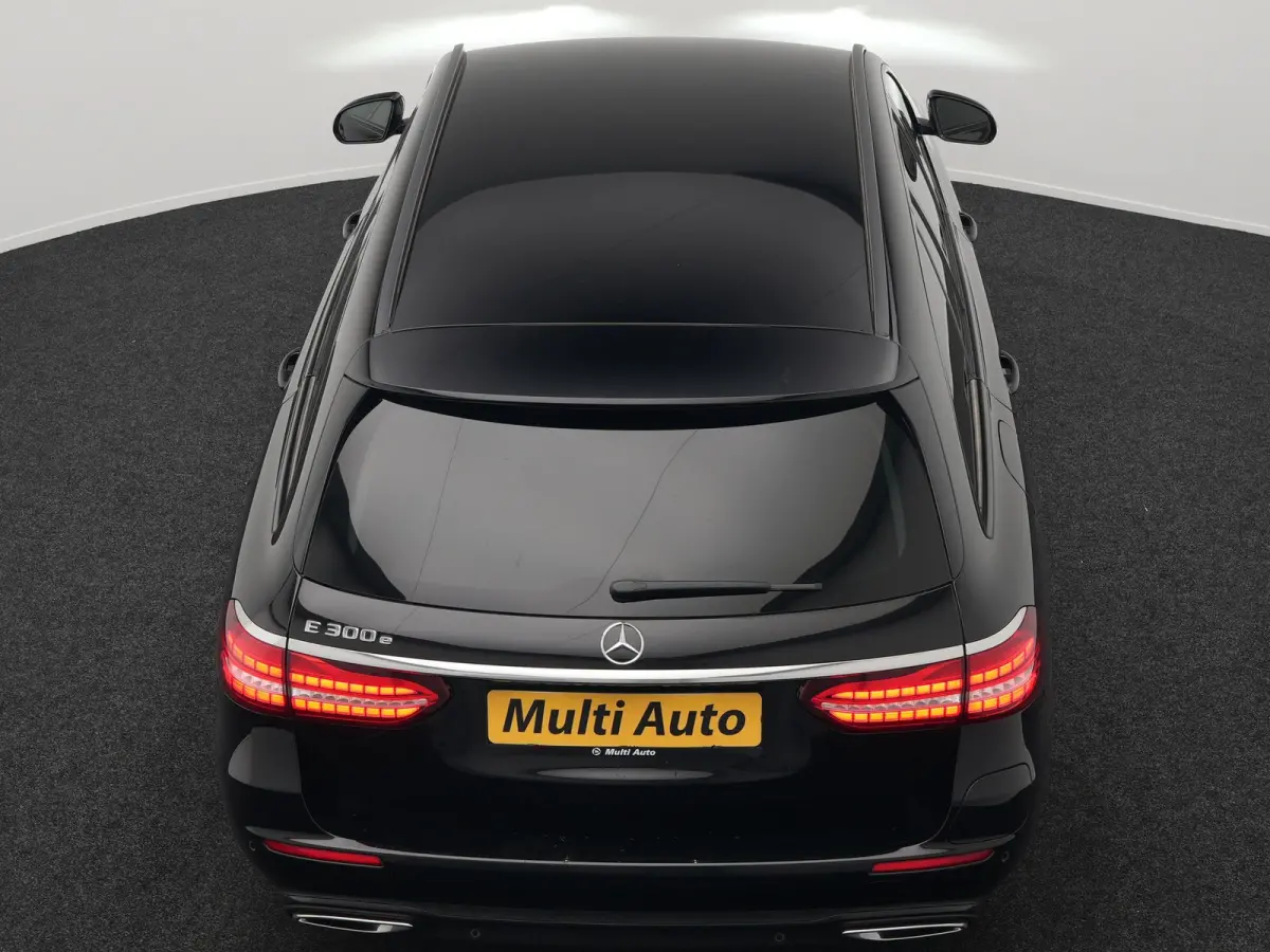 300e Avantgarde PHEV 320pk Dealer O.H | Widescreen | Sfeerverlichting | Lederen Sportstoelen Verwarmd | Apple Carplay | Camera | Cruise Control |  Navigatie | DAB |  Plug In Hybrid