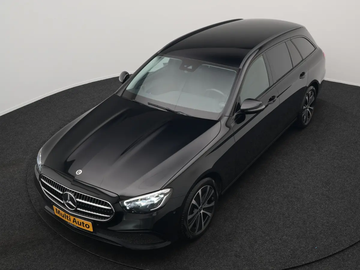 300e Avantgarde PHEV 320pk Dealer O.H | Widescreen | Sfeerverlichting | Lederen Sportstoelen Verwarmd | Apple Carplay | Camera | Cruise Control |  Navigatie | DAB |  Plug In Hybrid