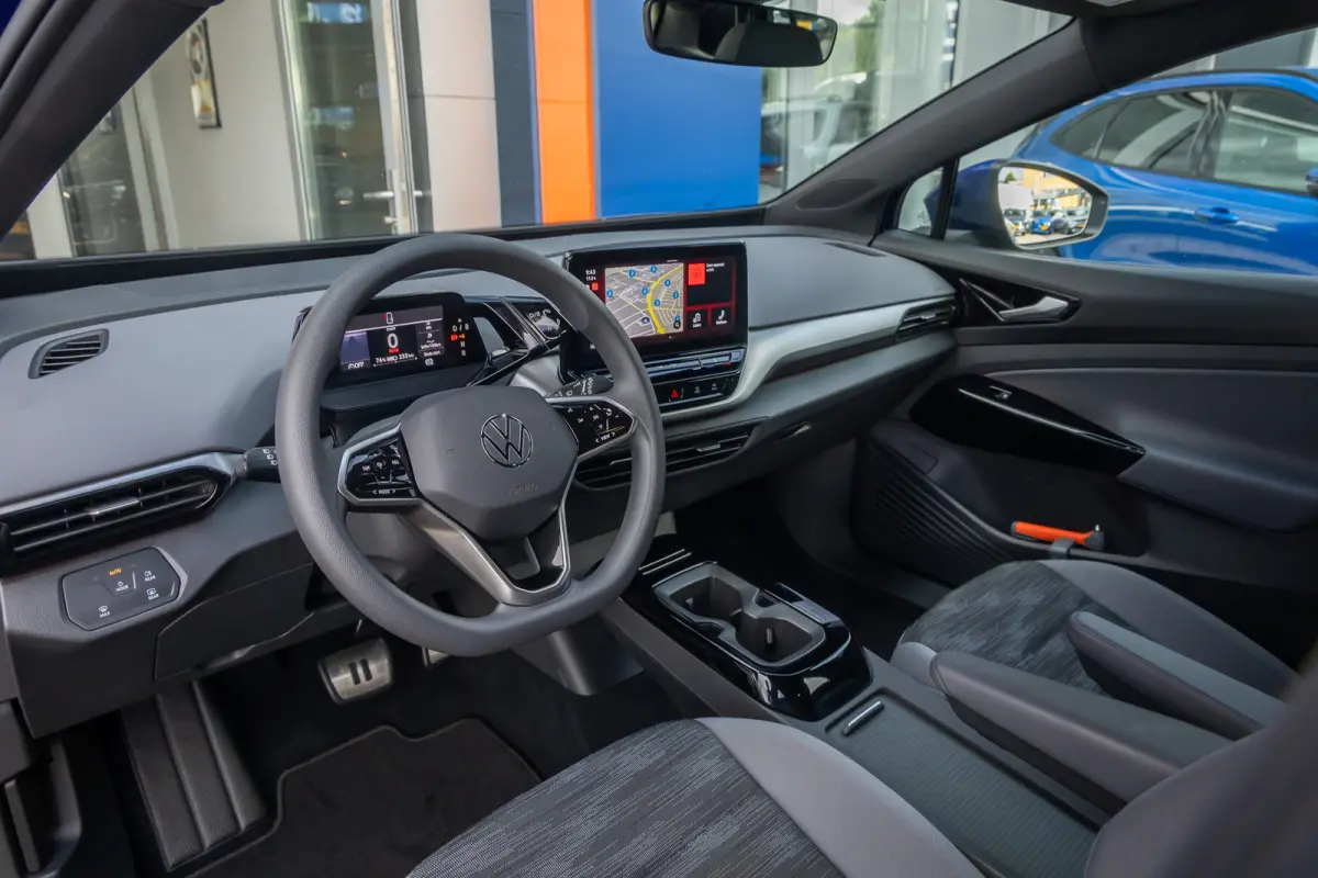 Pro 77 kWh | Cruise control adaptief | Camera | Apple Carplay/Android Auto | 19'' | Keyless | Led | Navigatie | Achteruitrijcamera | Apple Carplay/Android Auto|telefoonintegratie premium | C