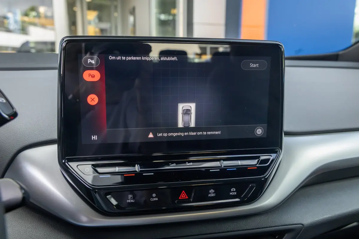 Pro 77 kWh | Cruise control adaptief | Camera | Apple Carplay/Android Auto | 19'' | Keyless | Led | Navigatie | Achteruitrijcamera | Apple Carplay/Android Auto|telefoonintegratie premium | C