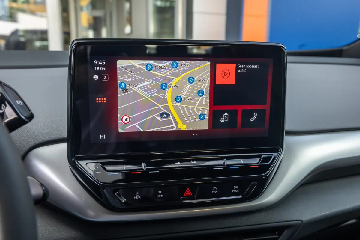 Pro 77 kWh | Cruise control adaptief | Camera | Apple Carplay/Android Auto | 19'' | Keyless | Led | Navigatie | Achteruitrijcamera | Apple Carplay/Android Auto|telefoonintegratie premium | C