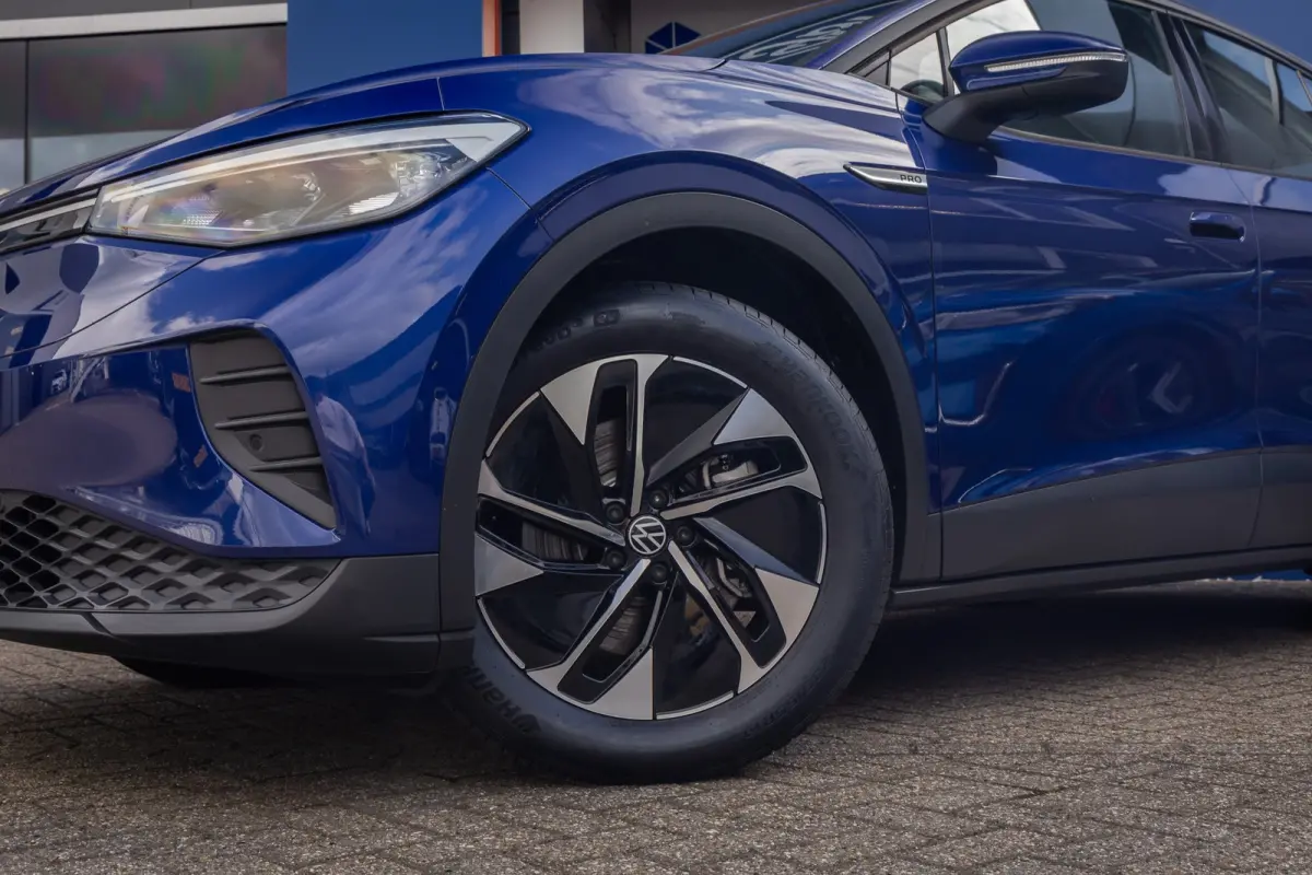 Pro 77 kWh | Cruise control adaptief | Camera | Apple Carplay/Android Auto | 19'' | Keyless | Led | Navigatie | Achteruitrijcamera | Apple Carplay/Android Auto|telefoonintegratie premium | C
