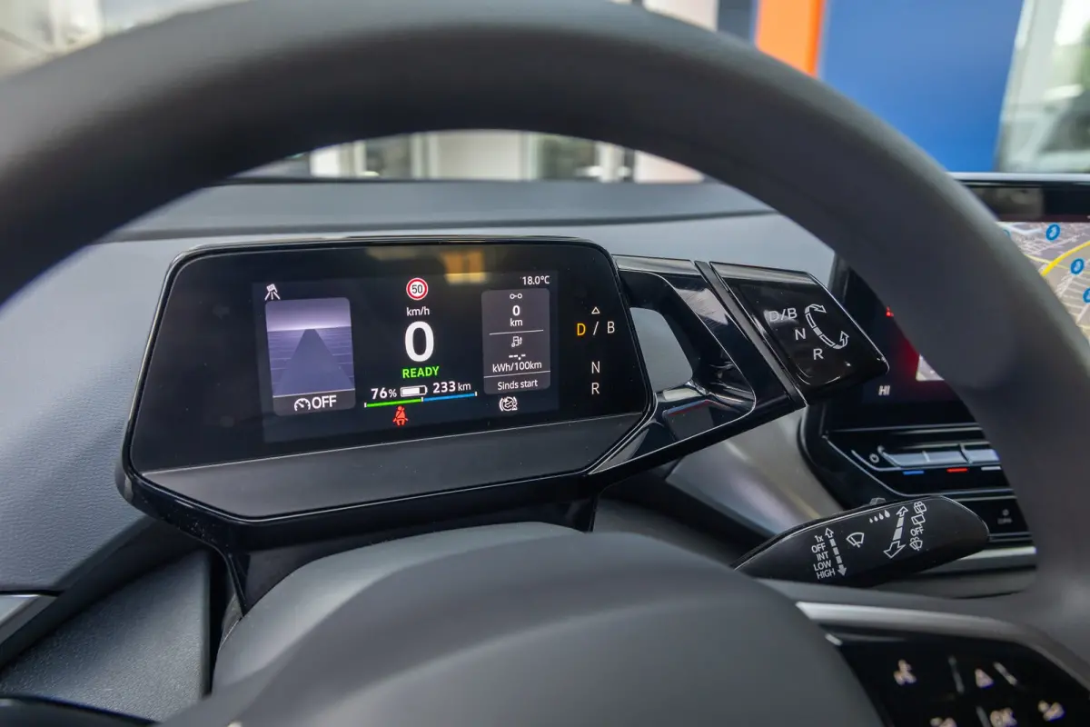 Pro 77 kWh | Cruise control adaptief | Camera | Apple Carplay/Android Auto | 19'' | Keyless | Led | Navigatie | Achteruitrijcamera | Apple Carplay/Android Auto|telefoonintegratie premium | C