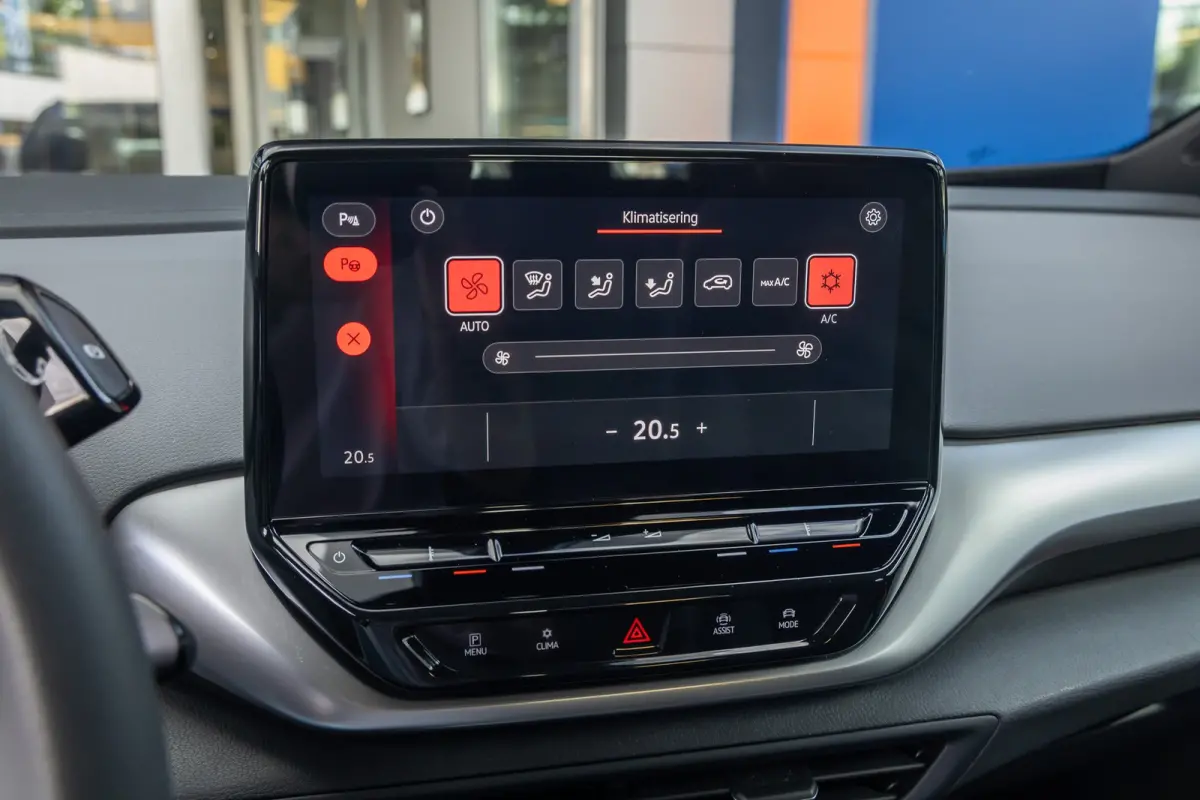 Pro 77 kWh | Cruise control adaptief | Camera | Apple Carplay/Android Auto | 19'' | Keyless | Led | Navigatie | Achteruitrijcamera | Apple Carplay/Android Auto|telefoonintegratie premium | C