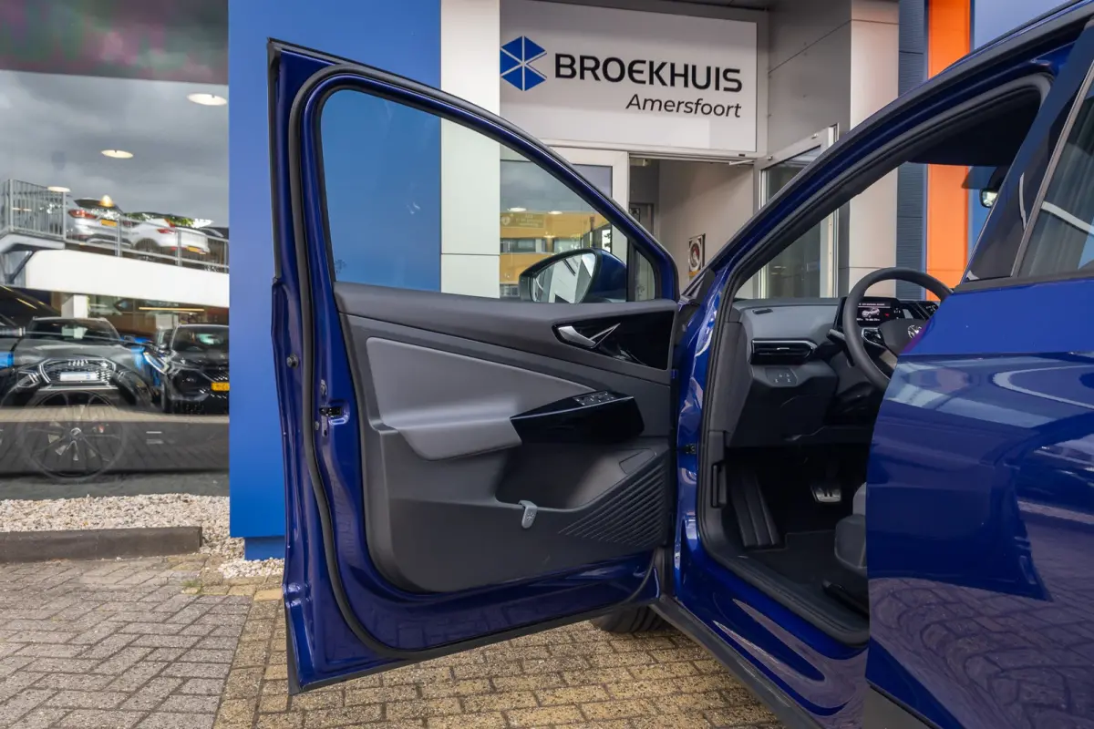 Pro 77 kWh | Cruise control adaptief | Camera | Apple Carplay/Android Auto | 19'' | Keyless | Led | Navigatie | Achteruitrijcamera | Apple Carplay/Android Auto|telefoonintegratie premium | C