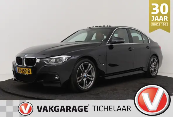 330e Centennial High Executive M-Sport | Panoramadak | 95% SOH | Org NL | Keyless | Navigatie | Stoelverwarming |