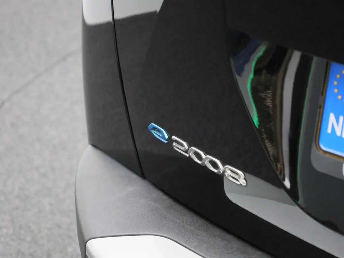 EV Active Pack 50 kWh | 93% SOH | Cruise Control | Keyless | Apple Carplay/Android Auto | Navigatie | DAB |