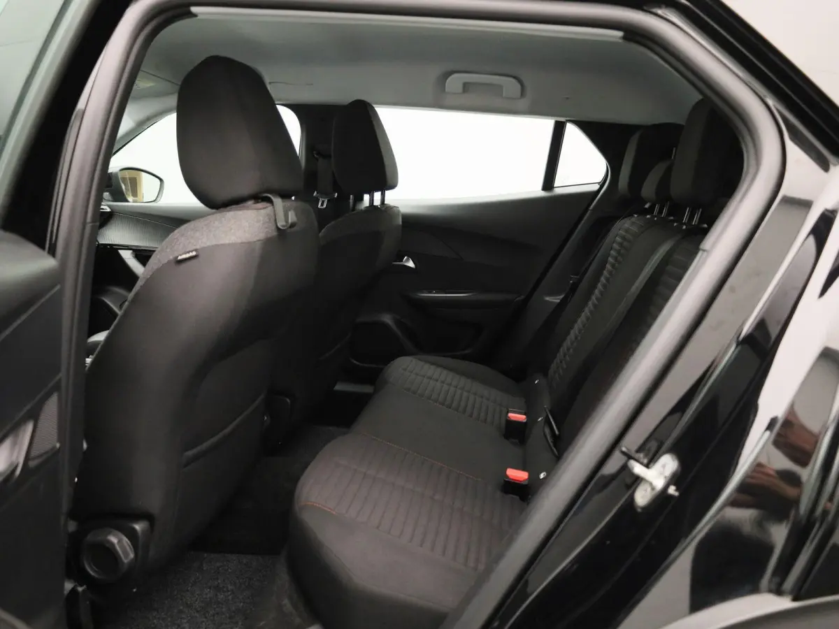 EV Active Pack 50 kWh | 93% SOH | Cruise Control | Keyless | Apple Carplay/Android Auto | Navigatie | DAB |