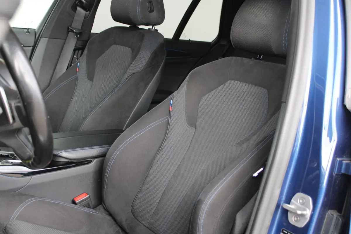 530e xDrive High Executive | SOH 83% | Alcantara bekleding | Harman kardon audio | Apple carplay & Android auto |