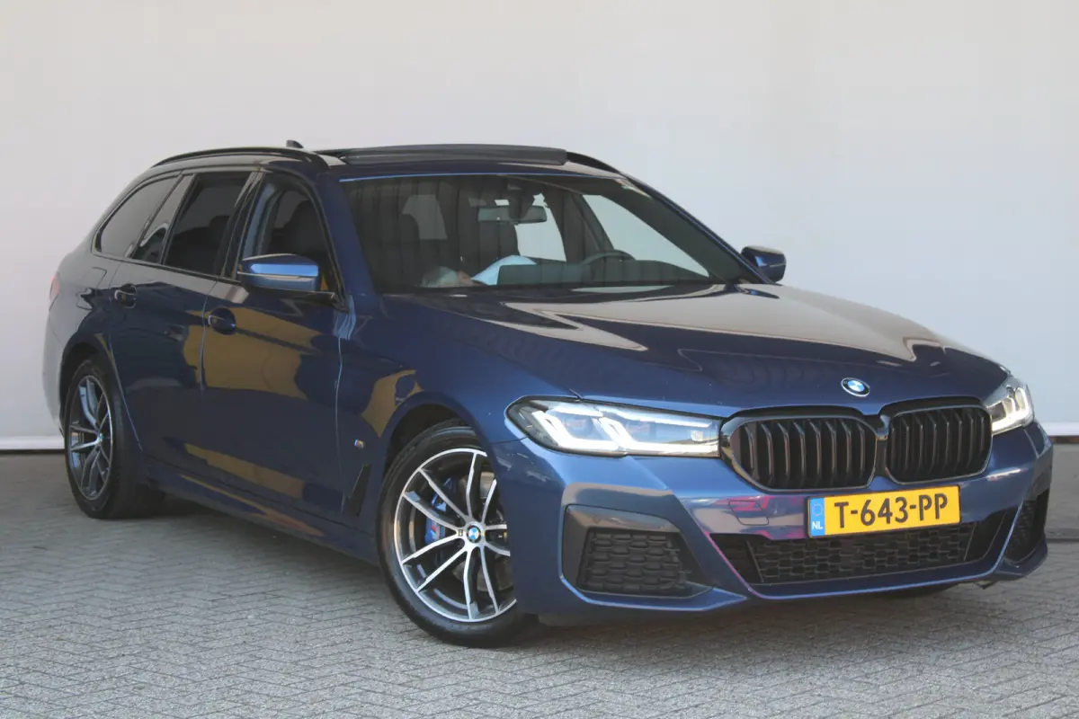 530e xDrive High Executive | M Sport | SOH 83% | Alcantara bekleding | Harman kardon audio | Apple carplay & Android auto |