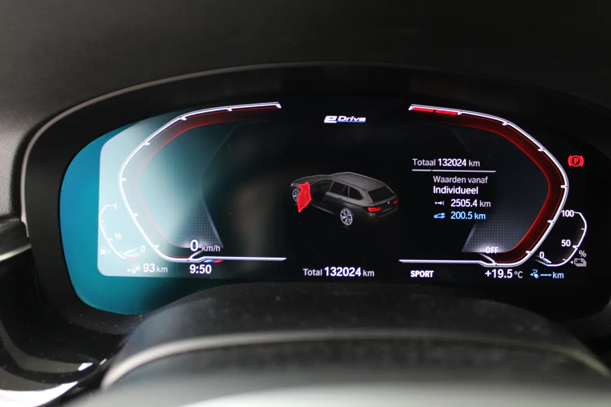 530e xDrive High Executive | SOH 83% | Alcantara bekleding | Harman kardon audio | Apple carplay & Android auto |