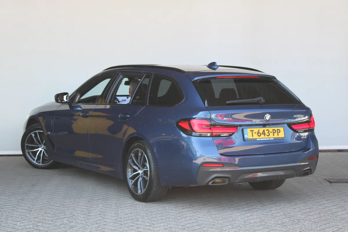 530e xDrive High Executive | M Sport | SOH 83% | Alcantara bekleding | Harman kardon audio | Apple carplay & Android auto |