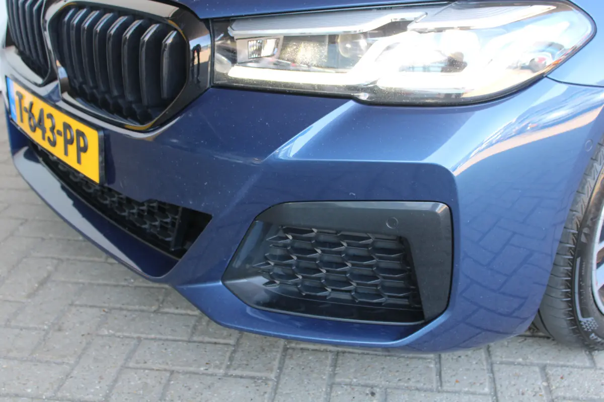 530e xDrive High Executive | M Sport | SOH 83% | Alcantara bekleding | Harman kardon audio | Apple carplay & Android auto |