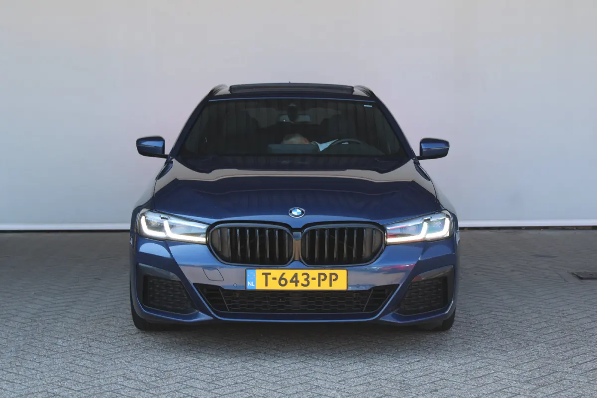 530e xDrive High Executive | M Sport | SOH 83% | Alcantara bekleding | Harman kardon audio | Apple carplay & Android auto |