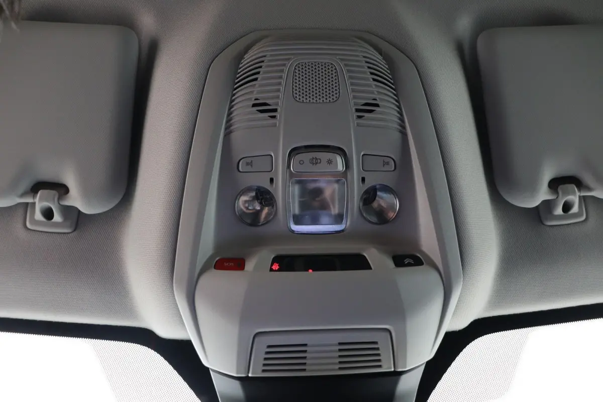 1.6 Plug-in Hybrid 225pk Max