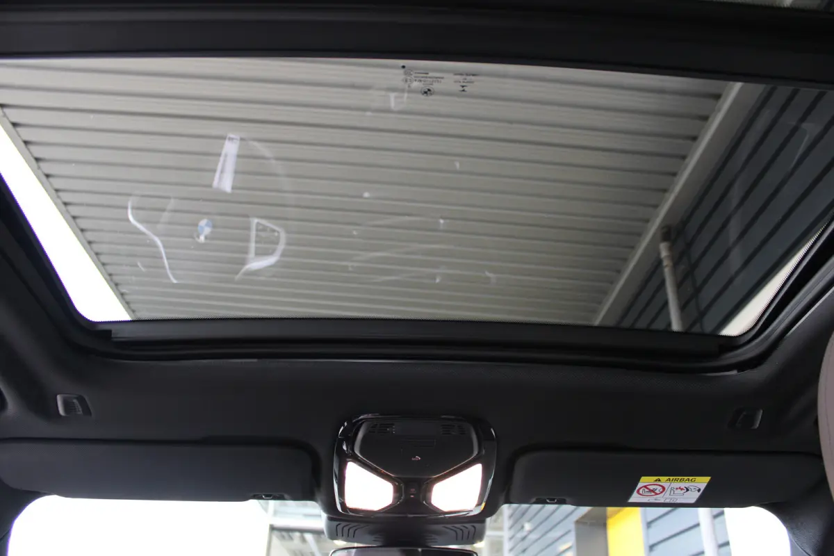 xDrive30e High Executive | M-sport | SOH 86% | Head-up display | Lederen bekleding | Memory seat | M remmen |