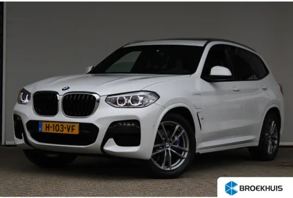 xDrive30e High Executive | M-sport | SOH 86% | Head-up display | Lederen bekleding | Memory seat | M remmen |