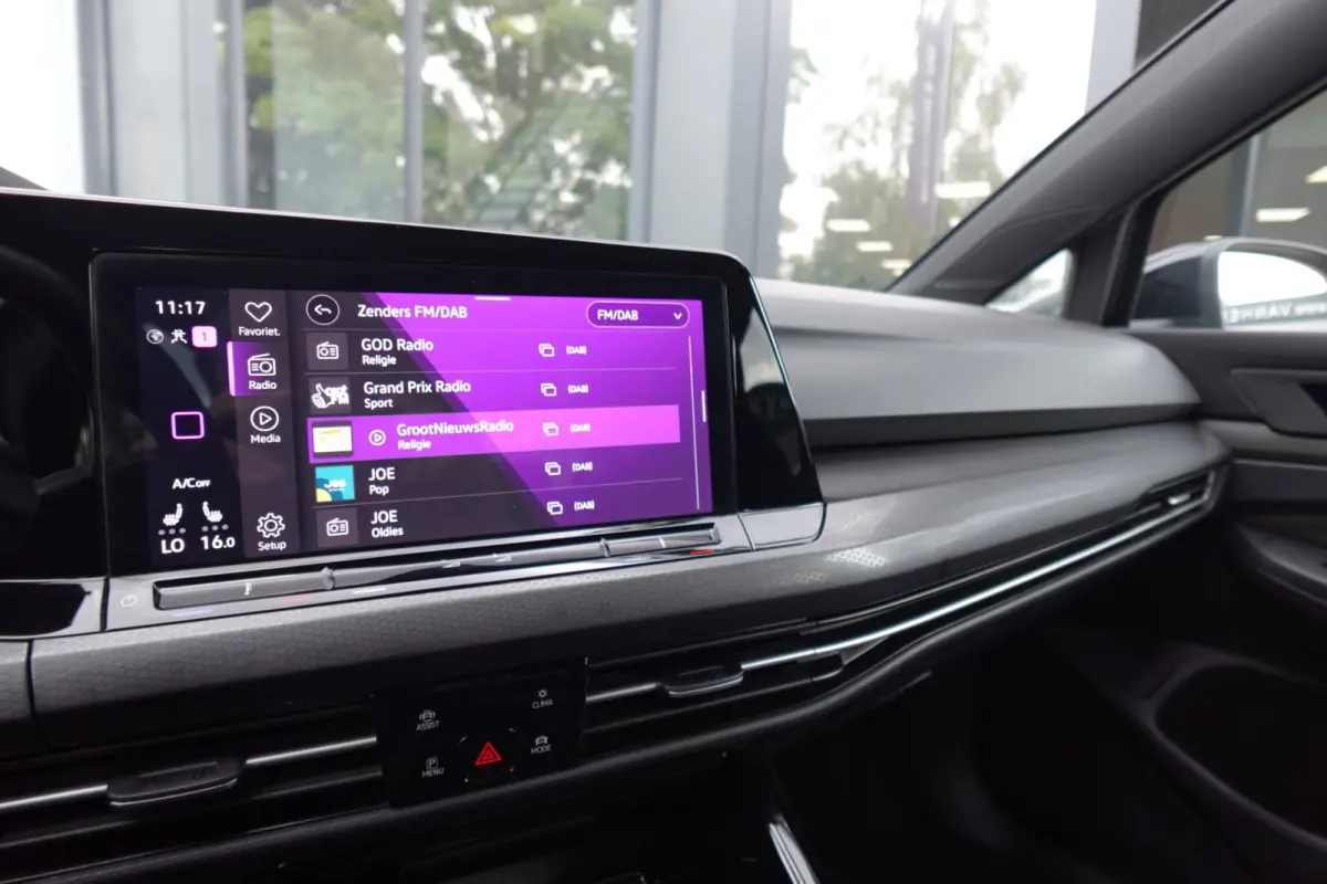 2.0 TSI GTI PANO CAM KEYLESS VOL
