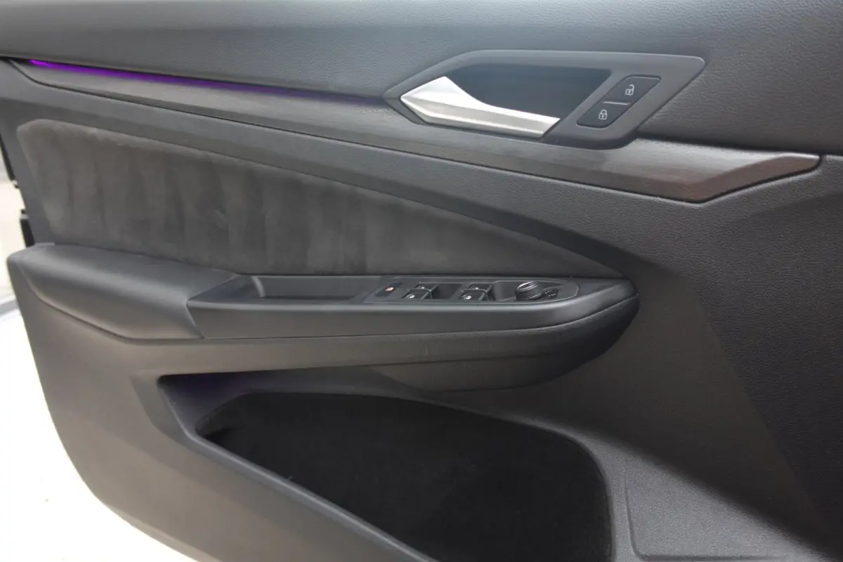 2.0 TSI GTI PANO CAM KEYLESS VOL