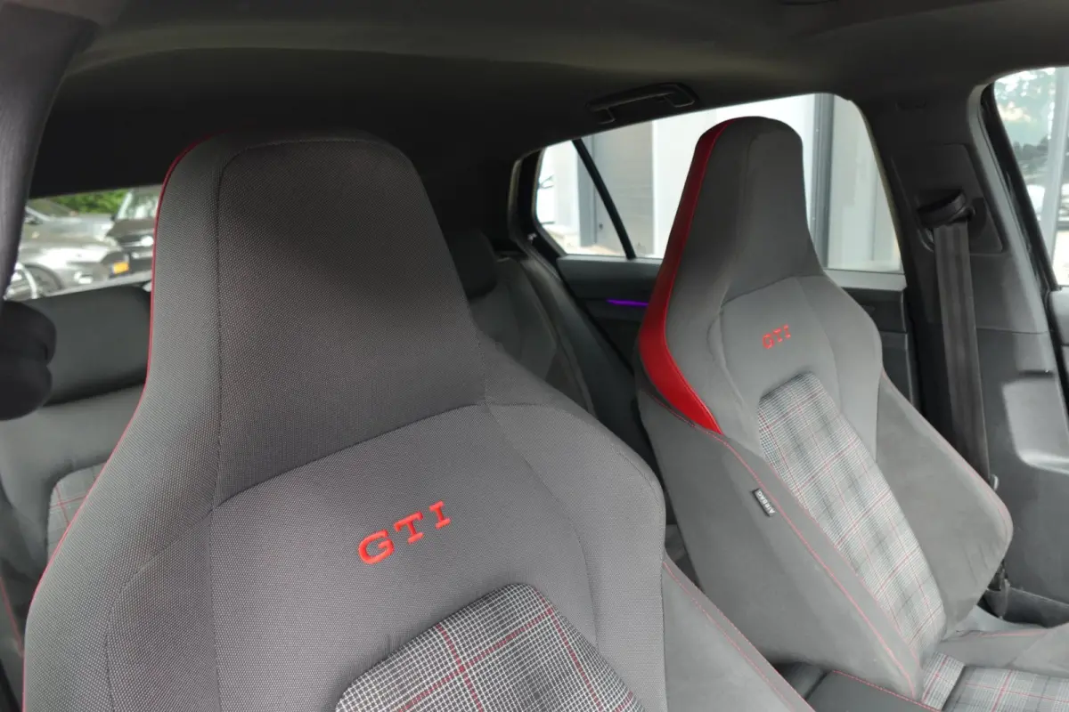 2.0 TSI GTI PANO CAM KEYLESS VOL
