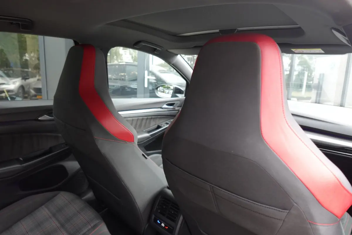 2.0 TSI GTI PANO CAM KEYLESS VOL