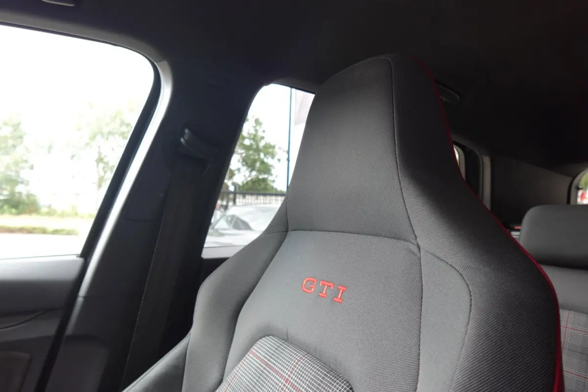 2.0 TSI GTI PANO CAM KEYLESS VOL