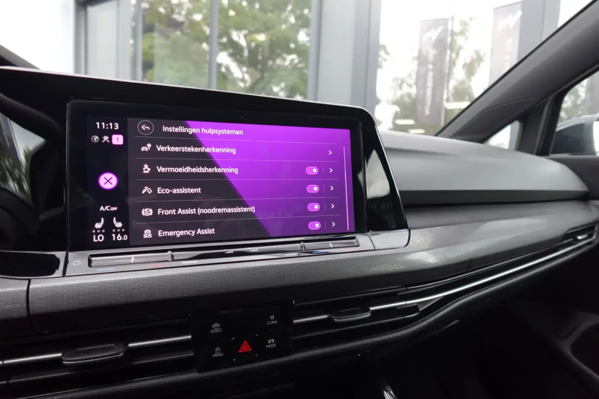 2.0 TSI GTI PANO CAM KEYLESS VOL