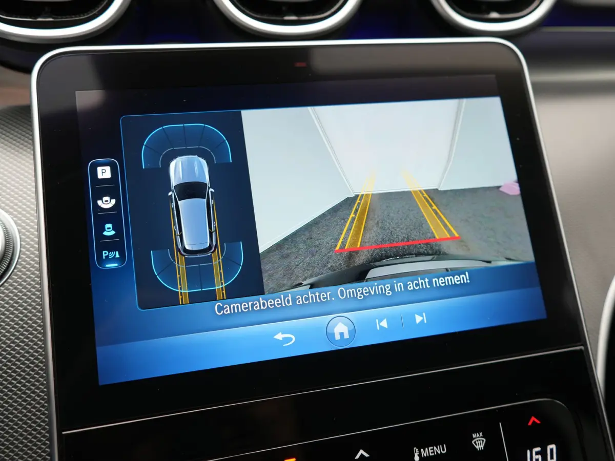 300 e Avantgarde PHEV 313pk Dealer O.H | Cruise Control | Camera | Apple Carplay | Virtual | Elektrische Sportstoelen Verwarmd | Navigatie | MBUX Infotainment | DAB | 17"L.M | Plug In Hybrid
