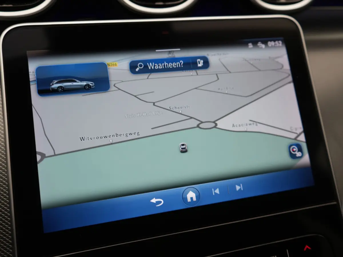 300 e Avantgarde PHEV 313pk Dealer O.H | Cruise Control | Camera | Apple Carplay | Virtual | Elektrische Sportstoelen Verwarmd | Navigatie | MBUX Infotainment | DAB | 17"L.M | Plug In Hybrid