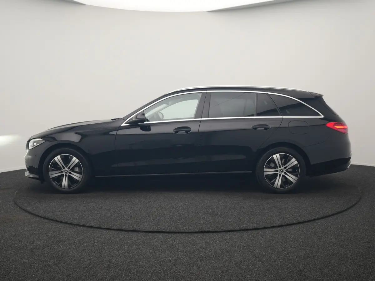 300 e Avantgarde PHEV 313pk Dealer O.H | Cruise Control | Camera | Apple Carplay | Virtual | Elektrische Sportstoelen Verwarmd | Navigatie | MBUX Infotainment | DAB | 17"L.M | Plug In Hybrid