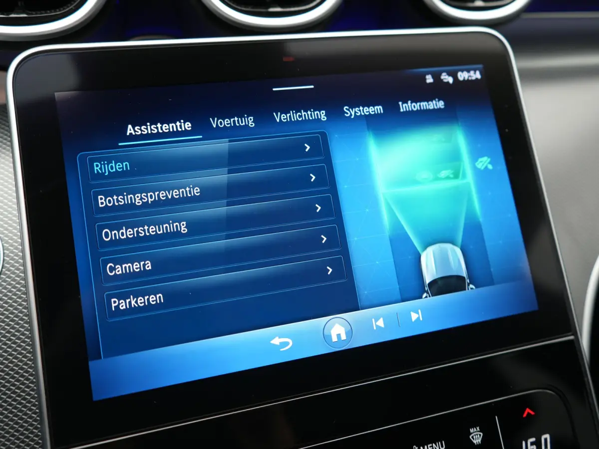 300 e Avantgarde PHEV 313pk Dealer O.H | Cruise Control | Camera | Apple Carplay | Virtual | Elektrische Sportstoelen Verwarmd | Navigatie | MBUX Infotainment | DAB | 17"L.M | Plug In Hybrid