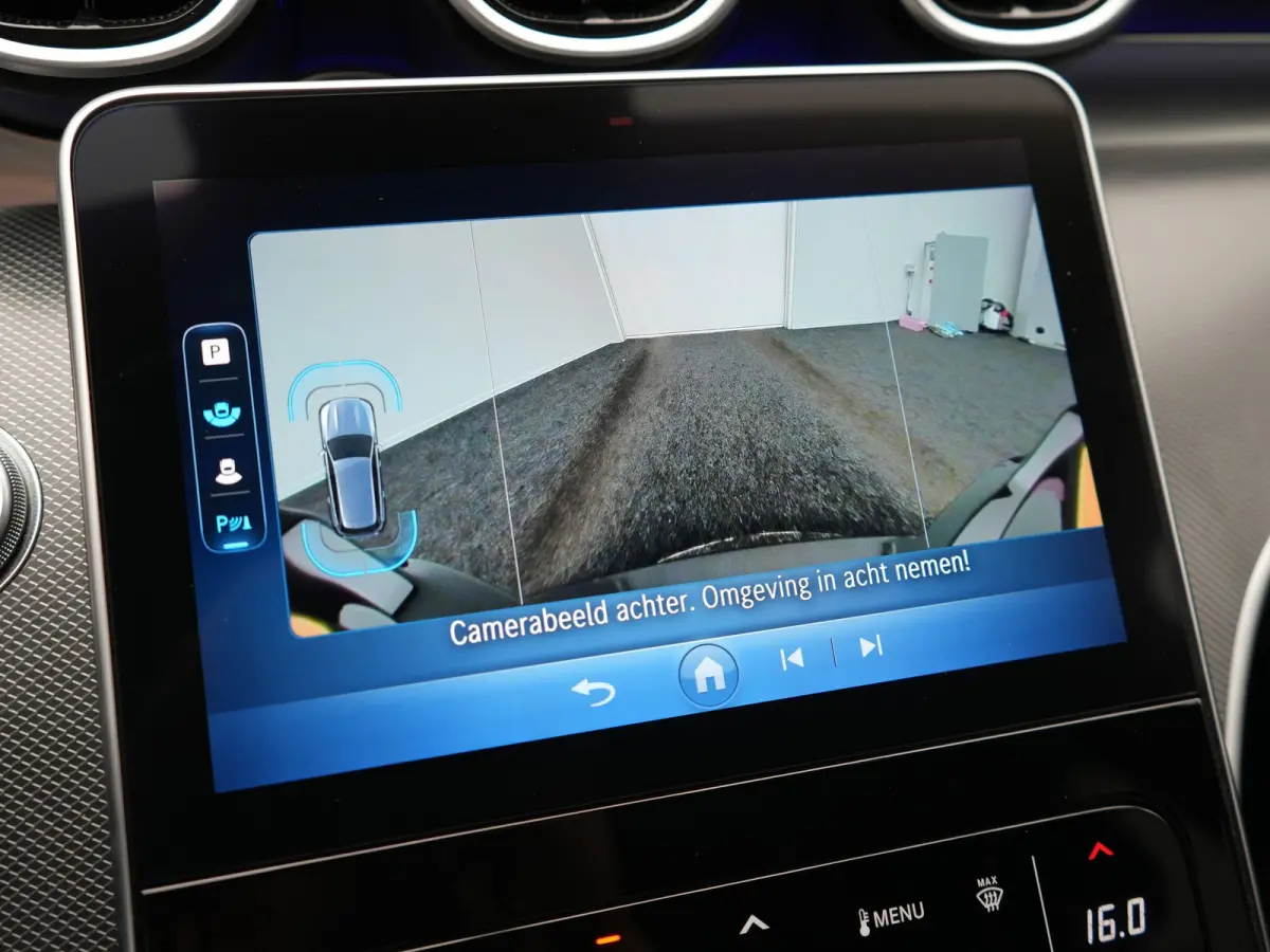 300 e Avantgarde PHEV 313pk Dealer O.H | Cruise Control | Camera | Apple Carplay | Virtual | Elektrische Sportstoelen Verwarmd | Navigatie | MBUX Infotainment | DAB | 17"L.M | Plug In Hybrid