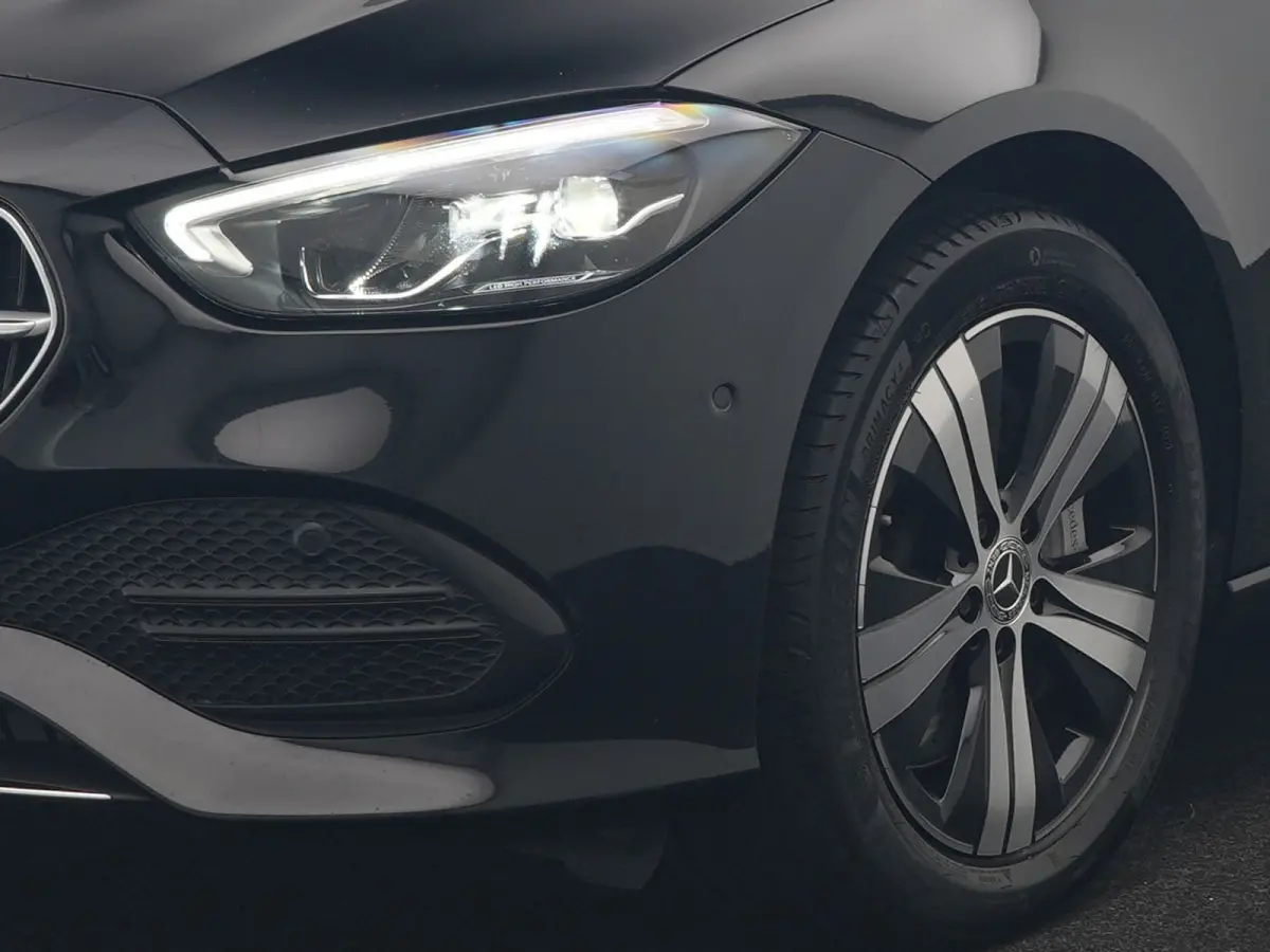 300 e Avantgarde PHEV 313pk Dealer O.H | Cruise Control | Camera | Apple Carplay | Virtual | Elektrische Sportstoelen Verwarmd | Navigatie | MBUX Infotainment | DAB | 17"L.M | Plug In Hybrid