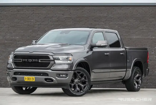 1500 5.7 Hemi V8 401Pk 4x4 Crew Cab | Laramie | Luchtvering | Panoramadak | Trekhaak | 22''