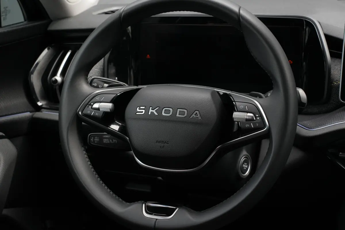 1.5 TSI 150pk MHEV Business Edition 7p. | Camera | Carplay | Adaptive Cruise | Trekhaak Uitklapbaar | 19"