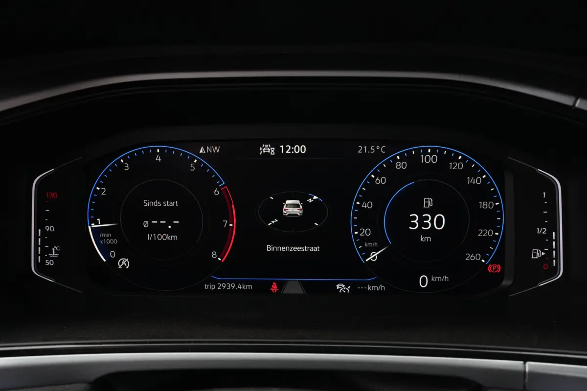 1.0 TSI 110pk Life | Trekhaak | Camera | Adaptive Cruise | Carplay | Keyless Entry & Start | 16"