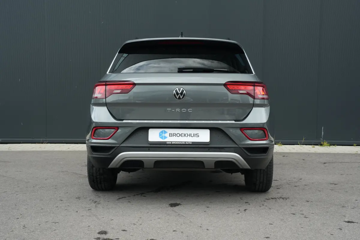 1.0 TSI 110pk Life | Trekhaak | Camera | Adaptive Cruise | Carplay | Keyless Entry & Start | 16"