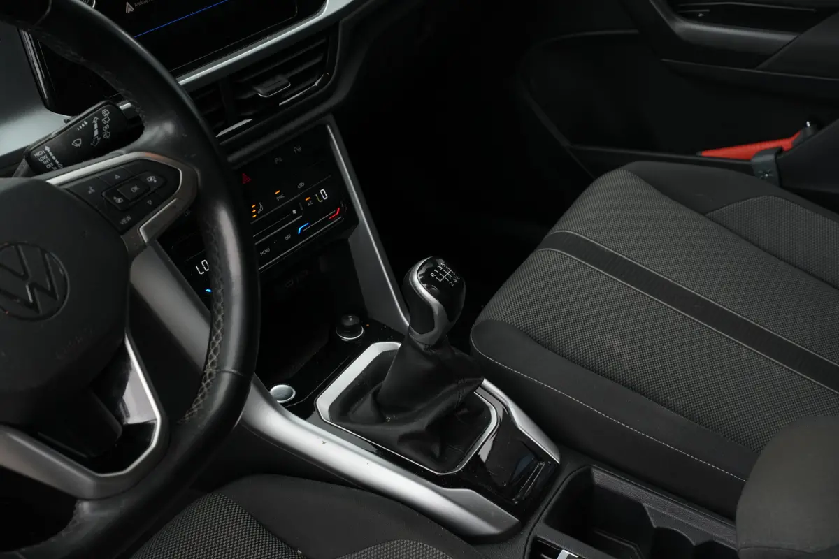 1.0 TSI 110pk Life | Trekhaak | Camera | Adaptive Cruise | Carplay | Keyless Entry & Start | 16"
