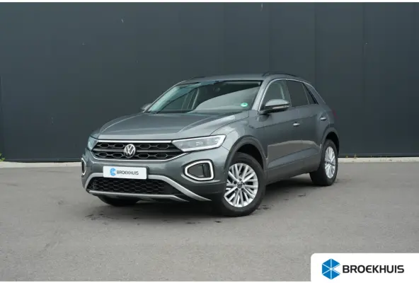 1.0 TSI 110pk Life | Trekhaak | Camera | Adaptive Cruise | Carplay | Keyless Entry & Start | 16"