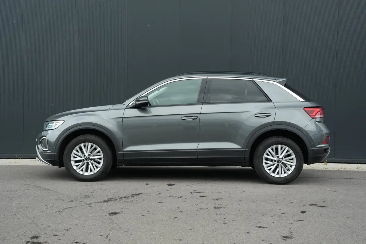 1.0 TSI 110pk Life | Trekhaak | Camera | Adaptive Cruise | Carplay | Keyless Entry & Start | 16"