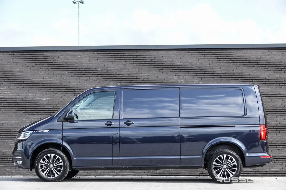 L2H1 2.0Tdi 150Pk DSG7 | Bulli | 28 | 2xSchuifdeur | Achteruitrijcamera | 17'' | Starlight Blue