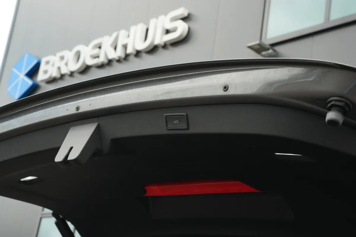 1.5 TSI 150pk MHEV Business Edition 7p. | Camera | Carplay | 2 Delige Airco | Adaptive Cruise | Uitklapbare Trekhaak | 18" |