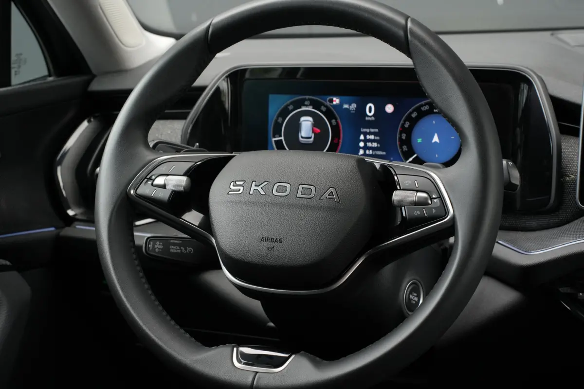1.5 TSI 150pk MHEV Business Edition 7p. | Camera | Carplay | 2 Delige Airco | Adaptive Cruise | Uitklapbare Trekhaak | 18" |