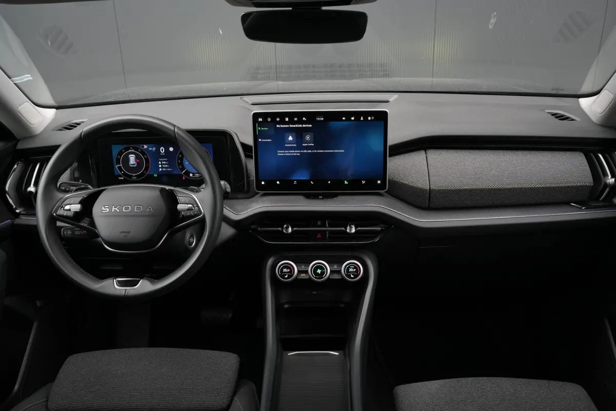 1.5 TSI 150pk MHEV Business Edition 7p. | Camera | Carplay | 2 Delige Airco | Adaptive Cruise | Uitklapbare Trekhaak | 18" |